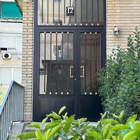 Ever House Ifema Mar De Cristal Madrid Exterior photo