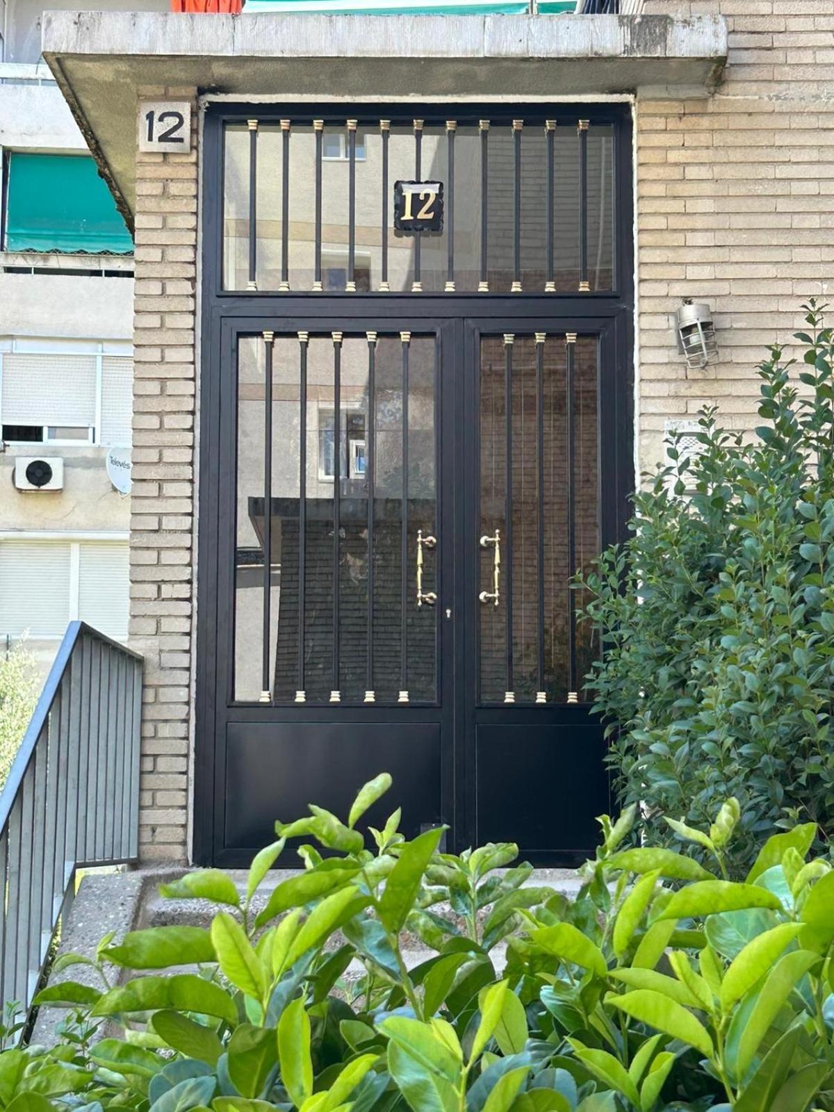 Ever House Ifema Mar De Cristal Madrid Exterior photo