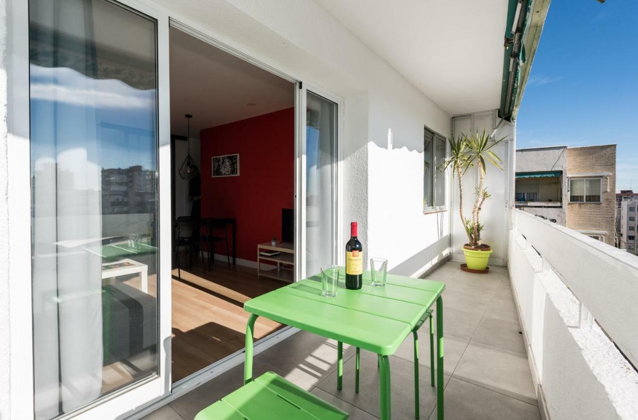 Ever House Ifema Mar De Cristal Madrid Exterior photo