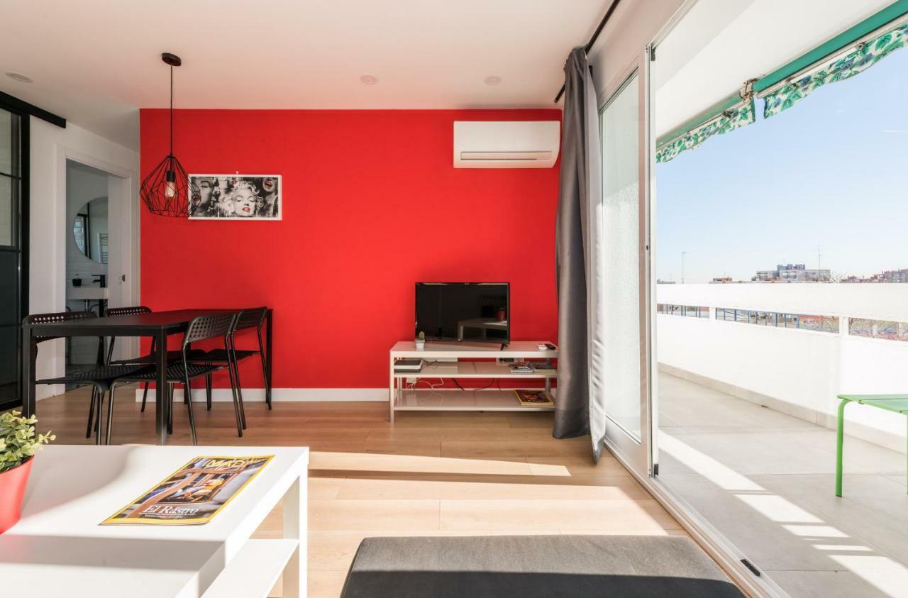 Ever House Ifema Mar De Cristal Madrid Exterior photo