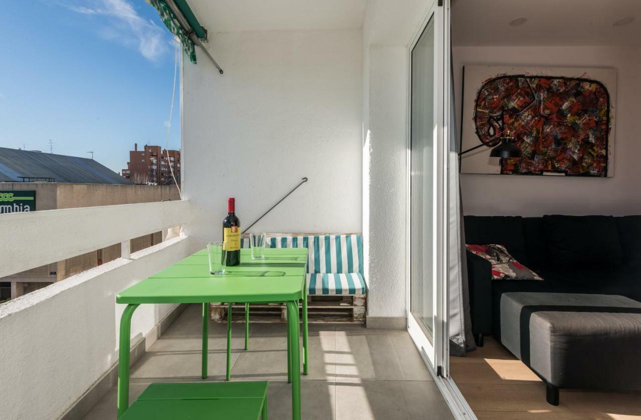 Ever House Ifema Mar De Cristal Madrid Exterior photo